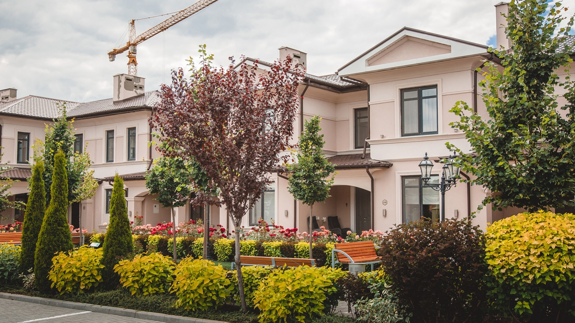 Сад в дневном освещении