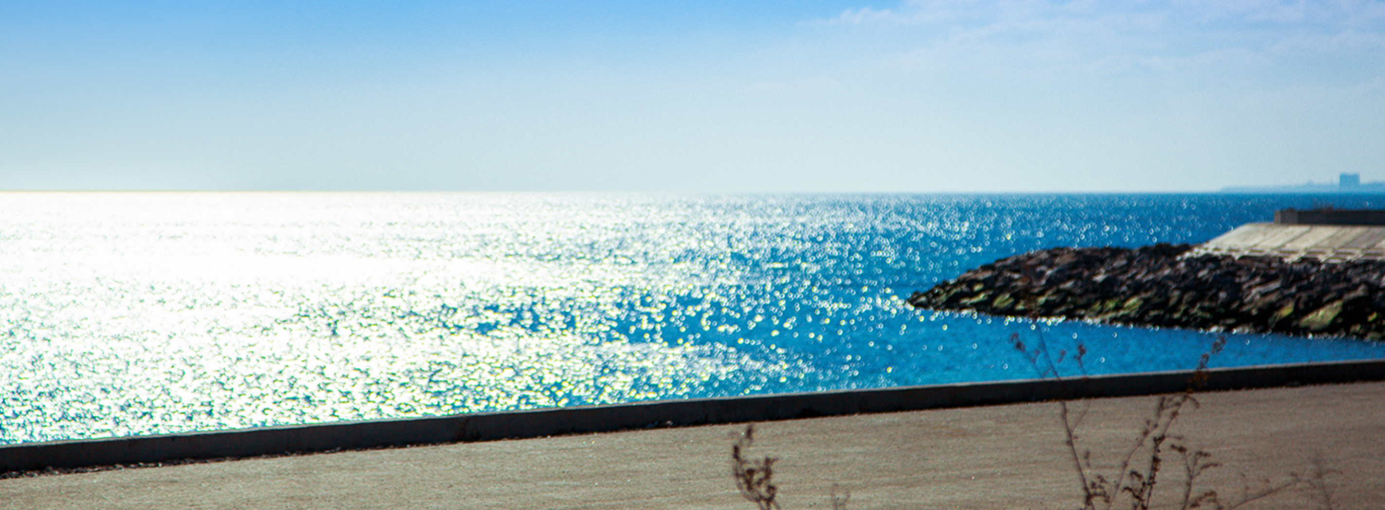 Обустроенная набережная и пляжи