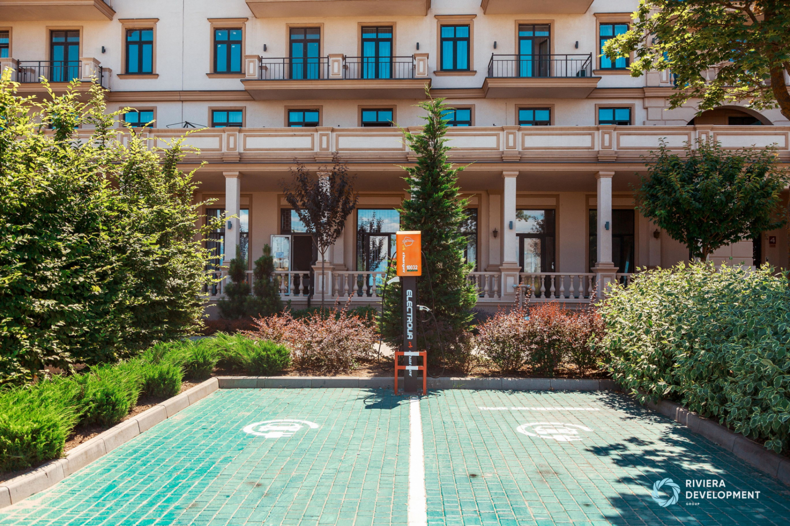 Зарядки для электромобилей