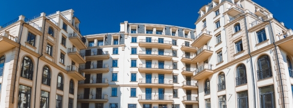 Дворик в дневном освещении